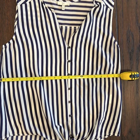 Joie silk tank button down with tie - Picture 6 of 6